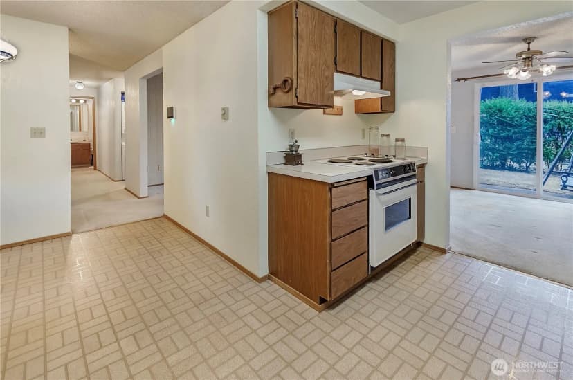 Property photo for 719 Hawks Glen Drive Se, Olympia photo 9