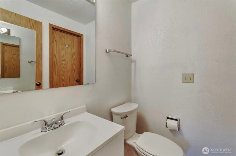 Property photo for 719 Hawks Glen Drive Se, Olympia photo 19