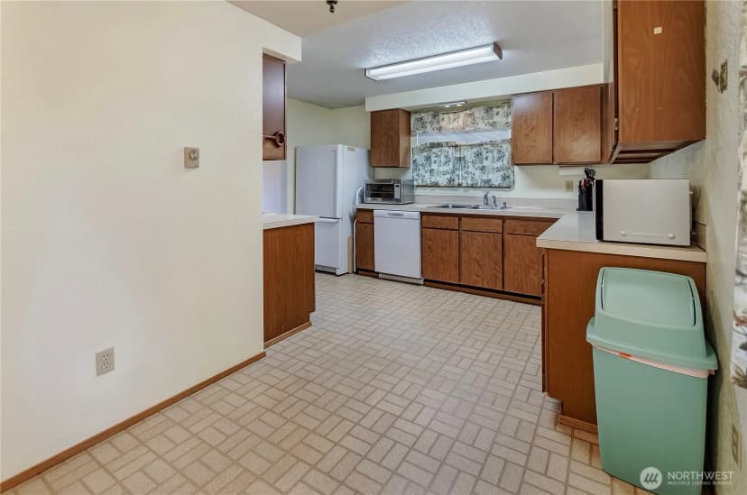 Property photo for 719 Hawks Glen Drive Se, Olympia photo 7