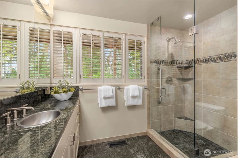 Property photo for 8801 Se 78th Street, Mercer Island photo 26