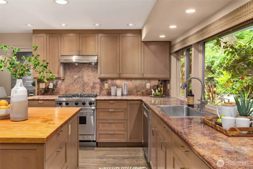Property photo for 8801 Se 78th Street, Mercer Island photo 15