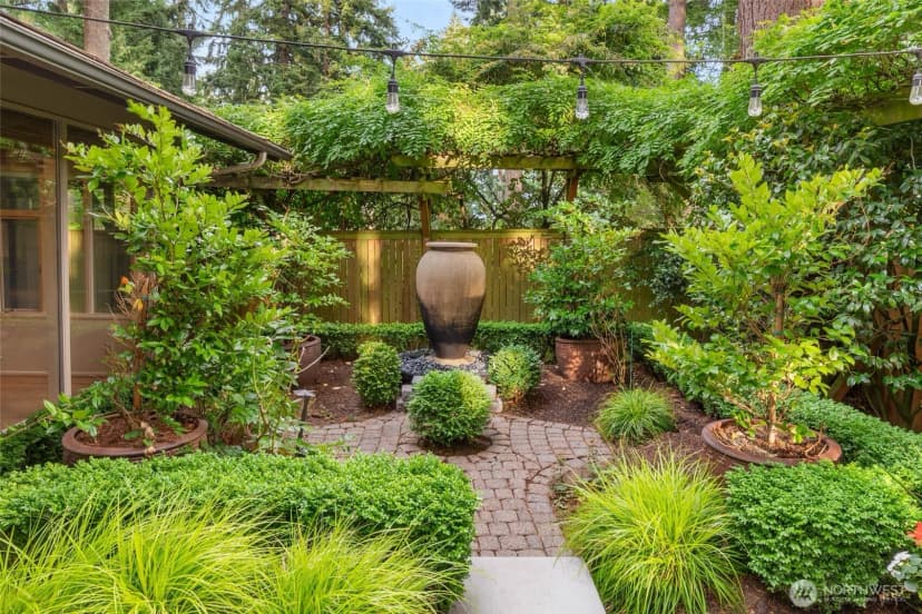 Property photo for 8801 Se 78th Street, Mercer Island photo 9