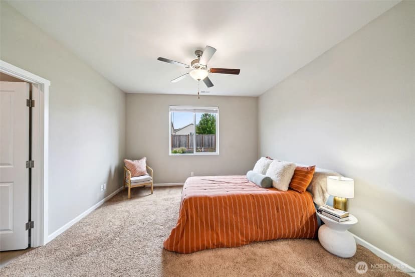 Property photo for 233 Franks Lane N, Enumclaw photo 11