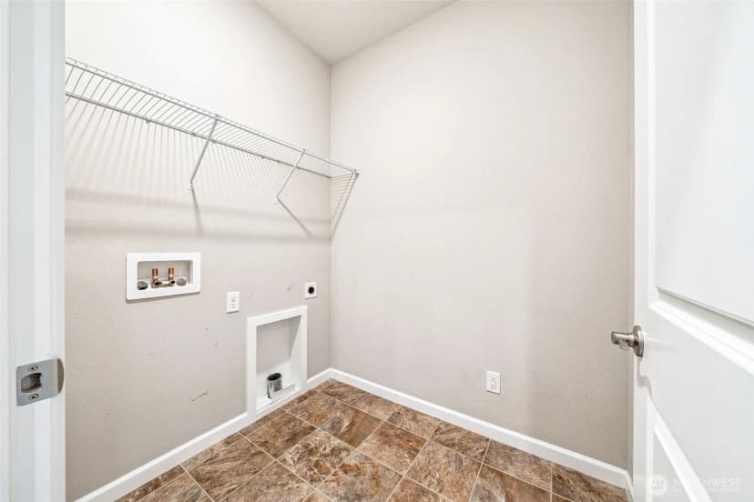 Property photo for 233 Franks Lane N, Enumclaw photo 19