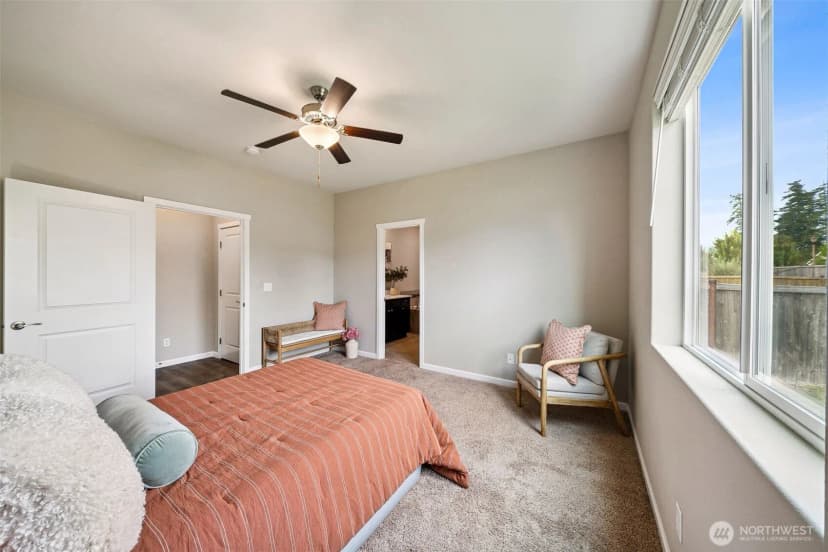 Property photo for 233 Franks Lane N, Enumclaw photo 12