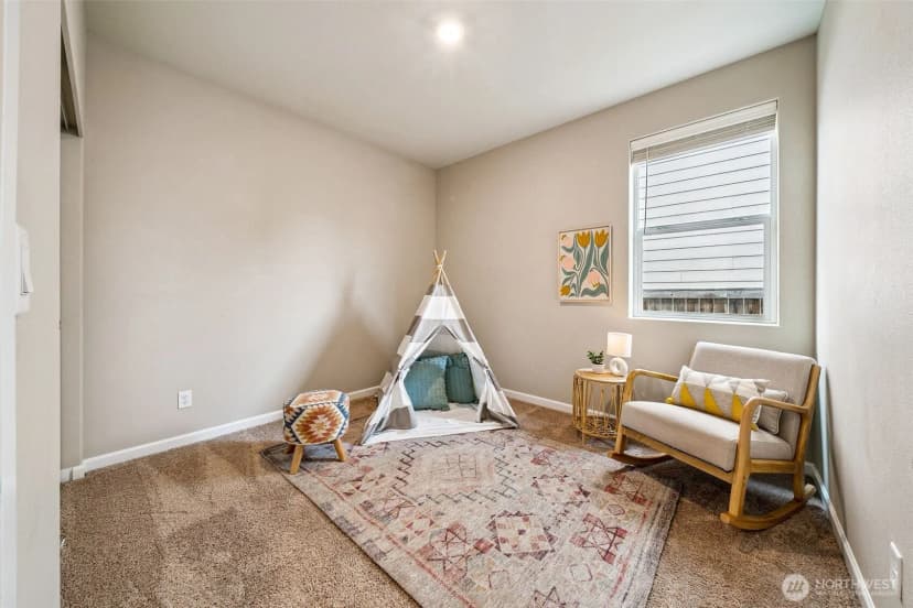 Property photo for 233 Franks Lane N, Enumclaw photo 16
