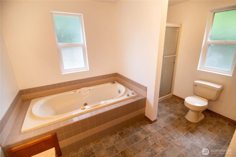 Property photo for 5402 Kendra Court Se, Lacey photo 19