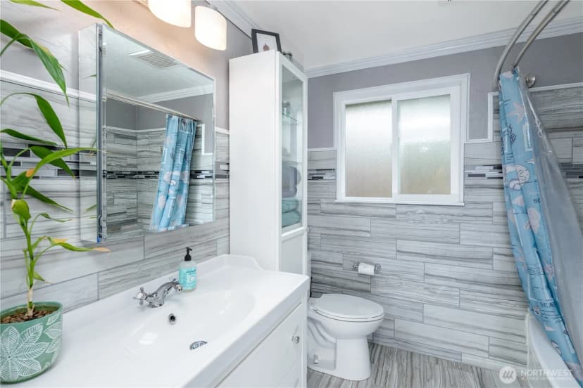 Property photo for 718 Elizabeth Place, Port Angeles photo 30
