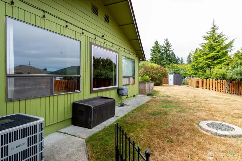 Property photo for 718 Elizabeth Place, Port Angeles photo 11