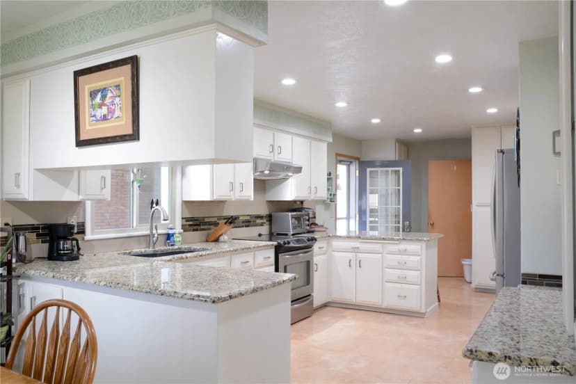 Property photo for 310 W 9th Avenue, Ritzville photo 6