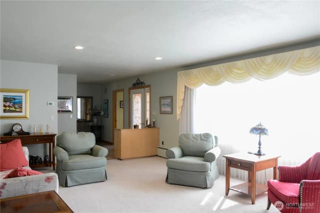 Property photo for 310 W 9th Avenue, Ritzville photo 4