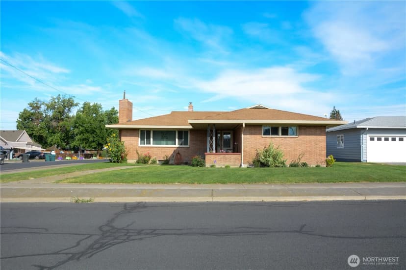 Property photo for 310 W 9th Avenue, Ritzville