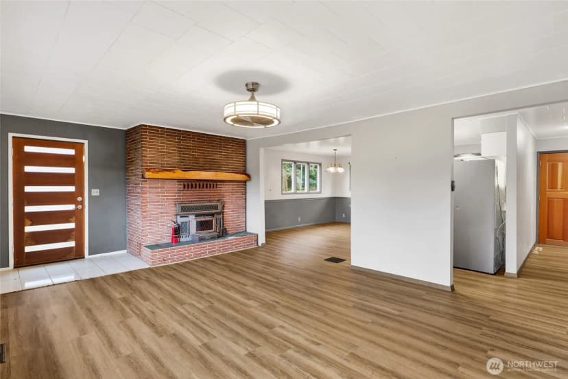 Property photo for 4516 Lincoln Road, Blaine photo 13