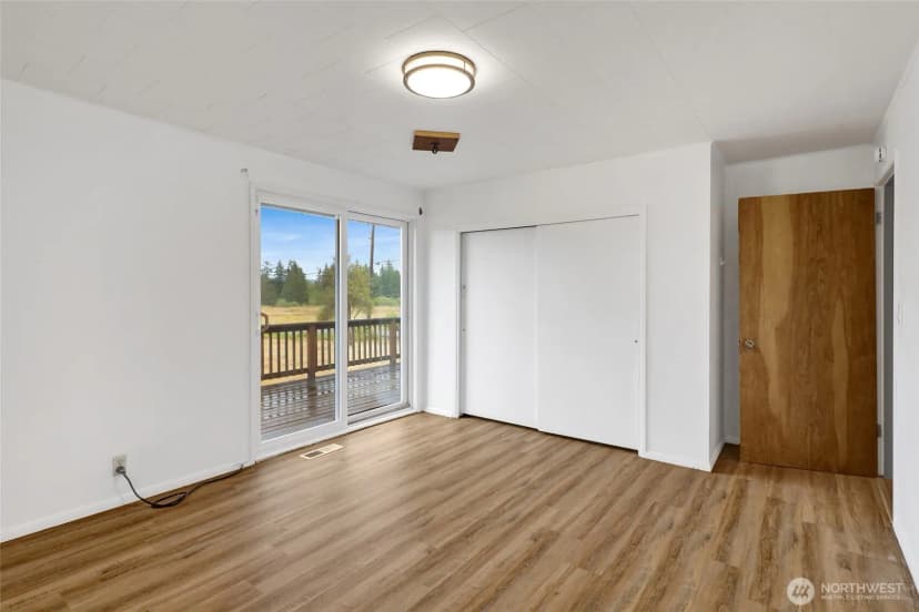 Property photo for 4516 Lincoln Road, Blaine photo 22