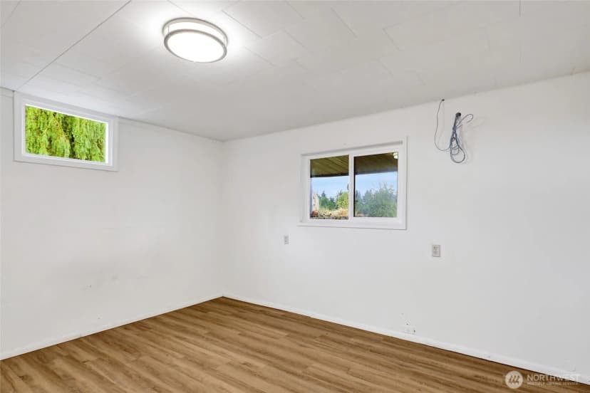 Property photo for 4516 Lincoln Road, Blaine photo 33