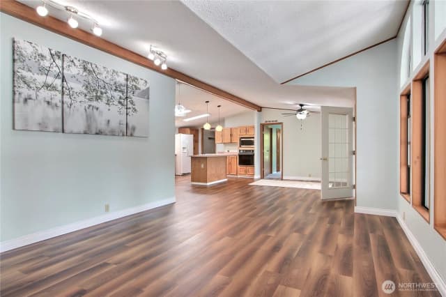 Property photo for 14736 Cedarwood Drive Se, Tenino photo 5
