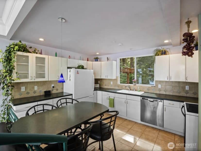 Property photo for 22 Silcox Island, Lakewood photo 7
