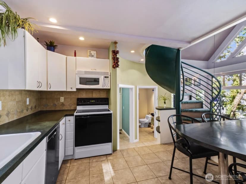 Property photo for 22 Silcox Island, Lakewood photo 9