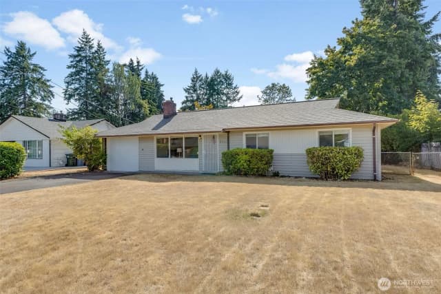 Property photo for 8906 Lenox Avenue Sw, Lakewood photo 2