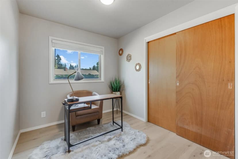 Property photo for 8906 Lenox Avenue Sw, Lakewood photo 12