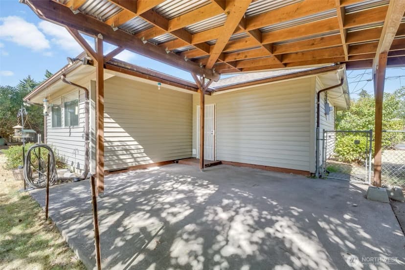 Property photo for 8906 Lenox Avenue Sw, Lakewood photo 20