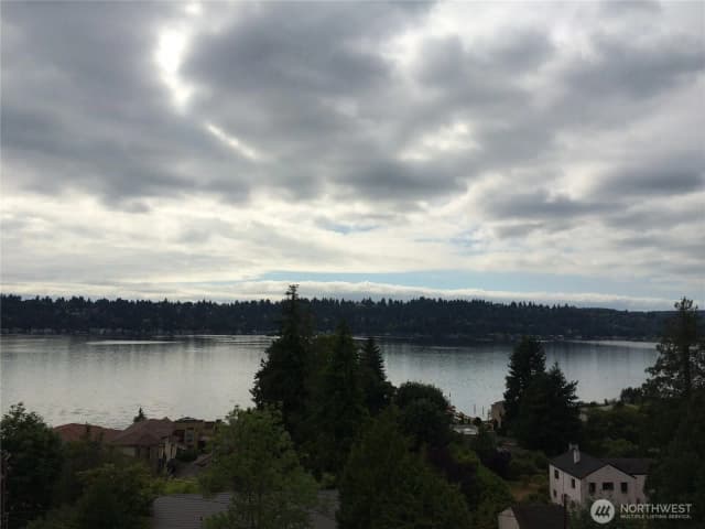 Property photo for 13461 64th Place Ne, Kirkland photo 4