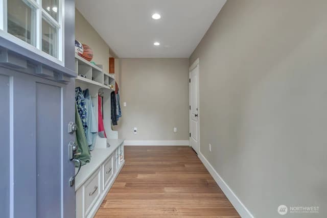 Property photo for 3604 72nd Avenue Ct W, University Place photo 2