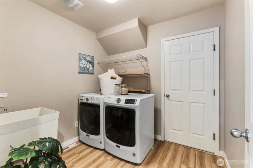 Property photo for 6203 Ne 4th Circle, Renton photo 22