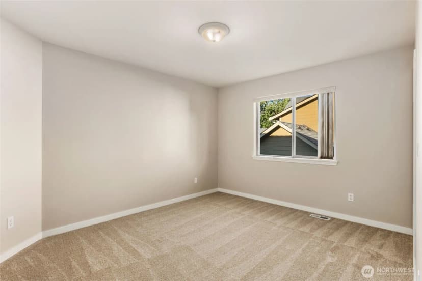 Property photo for 6203 Ne 4th Circle, Renton photo 30