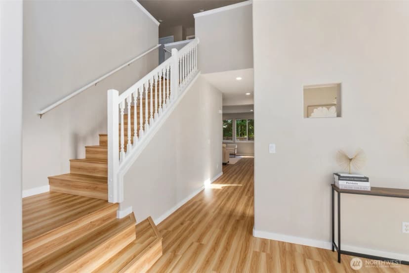 Property photo for 6203 Ne 4th Circle, Renton photo 8