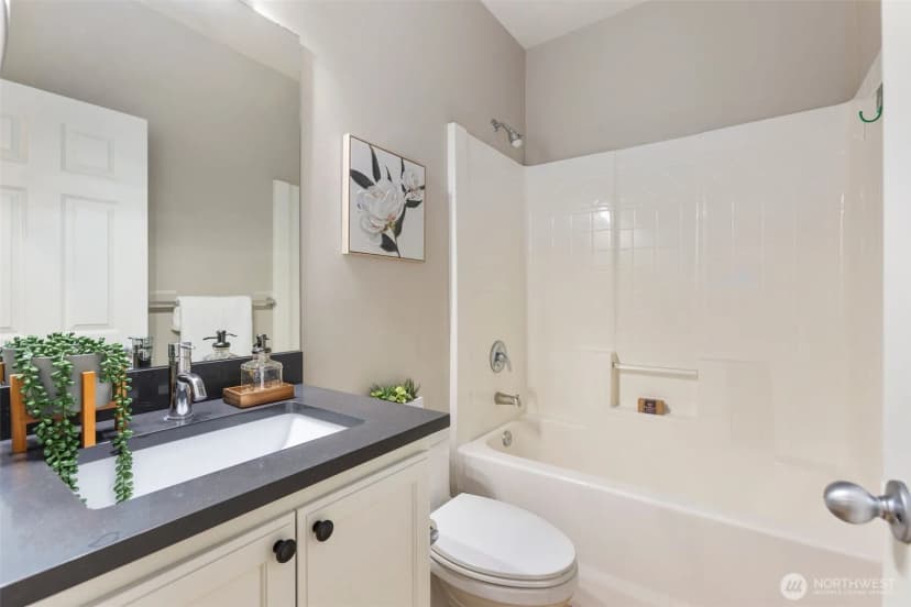 Property photo for 6203 Ne 4th Circle, Renton photo 24