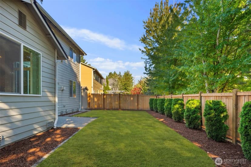 Property photo for 6203 Ne 4th Circle, Renton photo 38