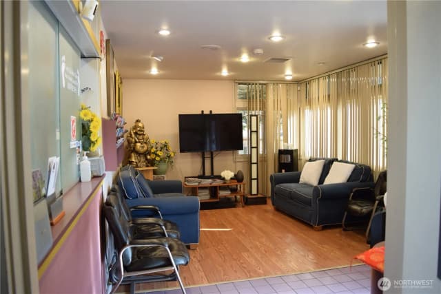 Property photo for 5200 Rainier Avenue S, Seattle photo 5