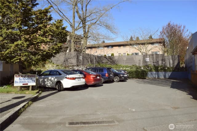 Property photo for 5200 Rainier Avenue S, Seattle photo 3