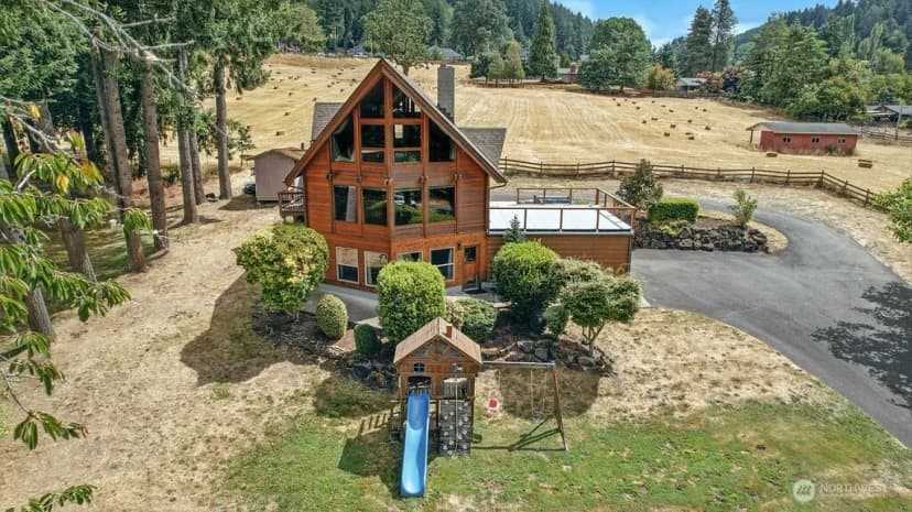 Property photo for 300 Modrow Road, Kalama