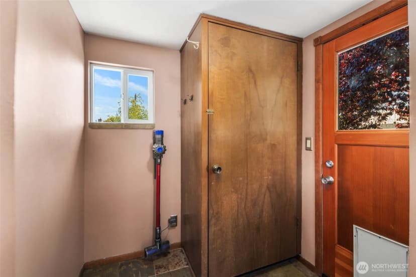 Property photo for 335 N 103rd Street, Seattle photo 19
