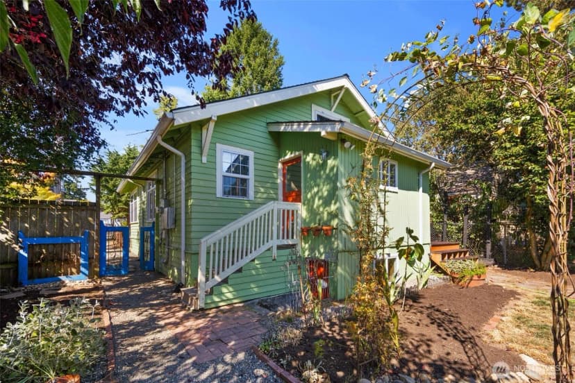Property photo for 335 N 103rd Street, Seattle photo 24