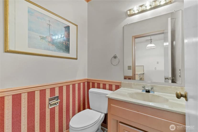 Property photo for 15212 Cascadian Way, Lynnwood photo 8