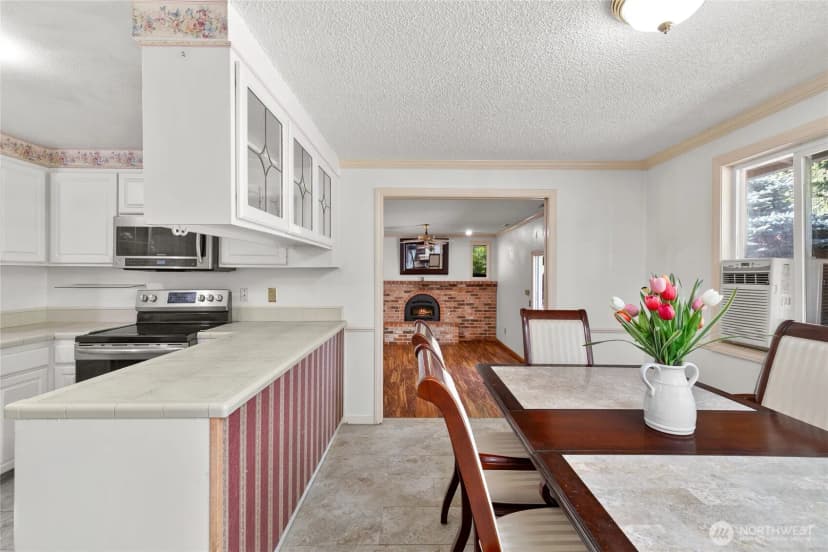 Property photo for 15212 Cascadian Way, Lynnwood photo 12