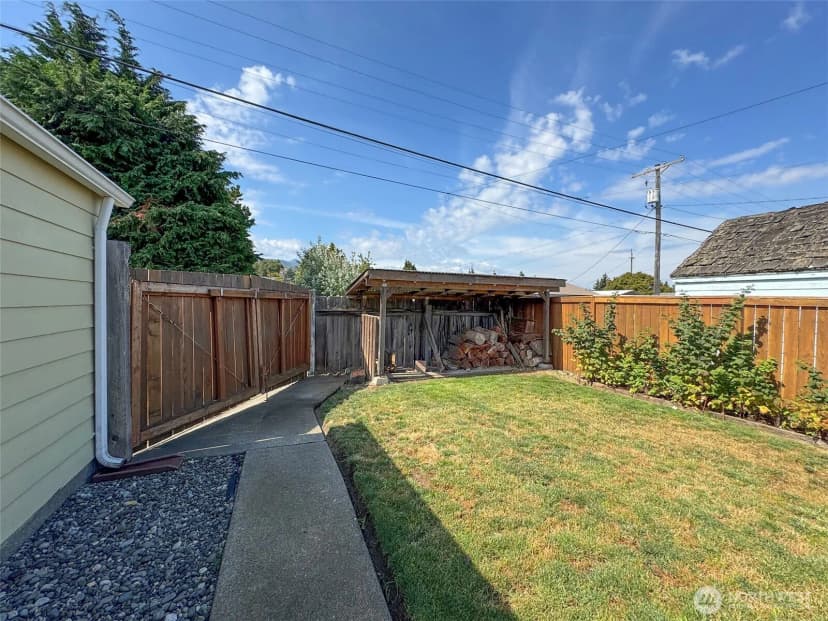 Property photo for 1124 E 4th Street, Port Angeles photo 35