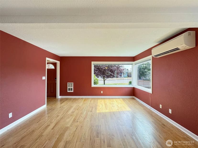 Property photo for 1124 E 4th Street, Port Angeles photo 5