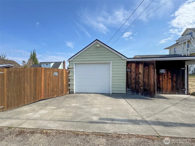 Property photo for 1124 E 4th Street, Port Angeles photo 34