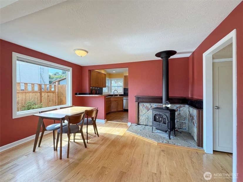 Property photo for 1124 E 4th Street, Port Angeles photo 7