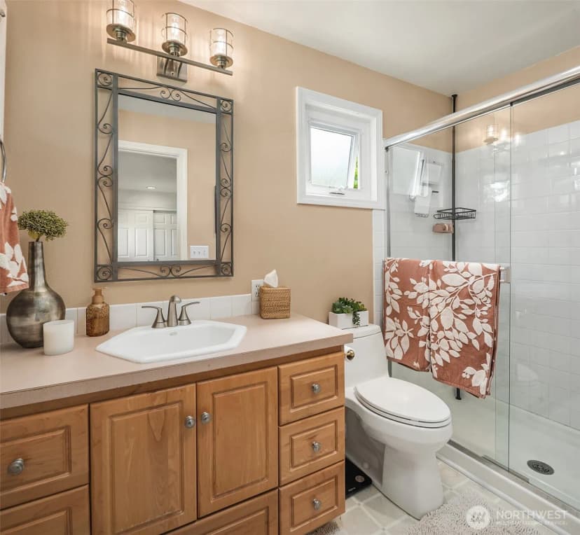 Property photo for 15815 Se 43rd Place, Bellevue photo 21