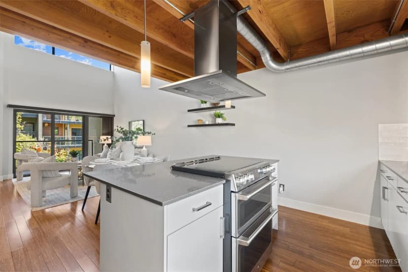 Property photo for 1723 9th Place Ne, Issaquah photo 16