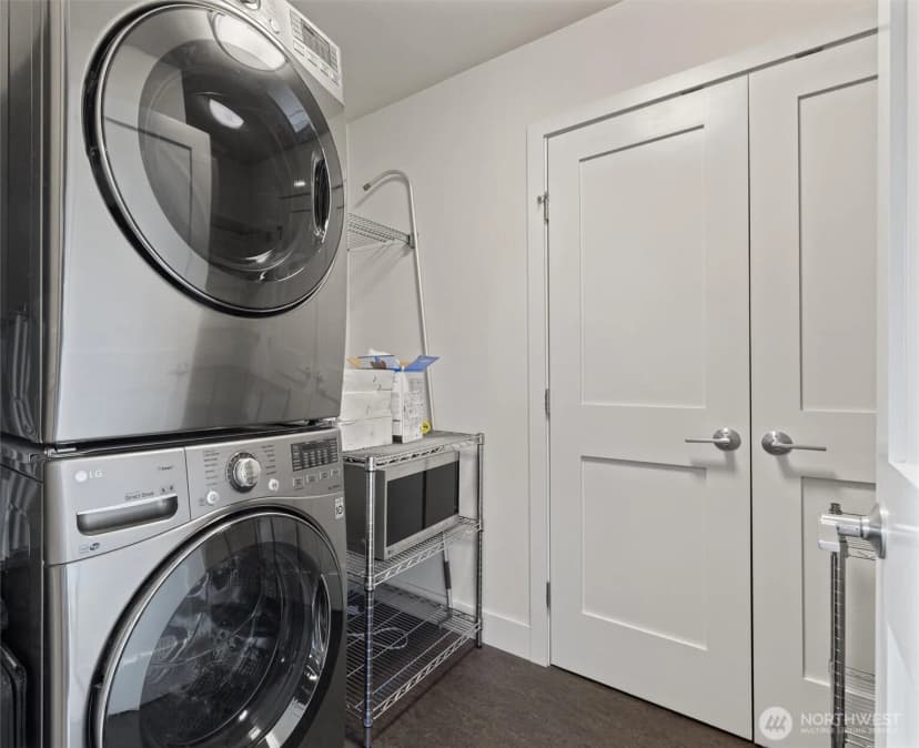 Property photo for 1723 9th Place Ne, Issaquah photo 19
