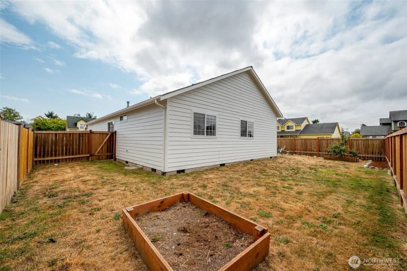 Property photo for 785 Sw Puffin Street, Oak Harbor photo 32