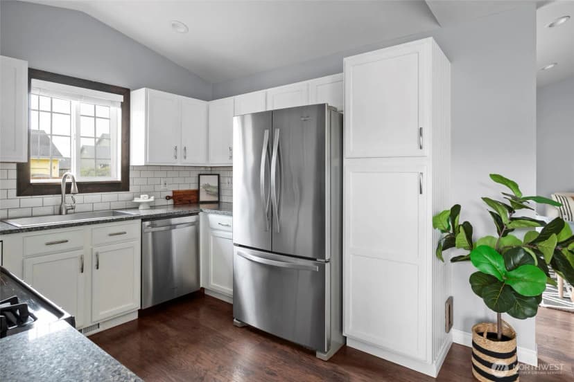 Property photo for 785 Sw Puffin Street, Oak Harbor photo 12