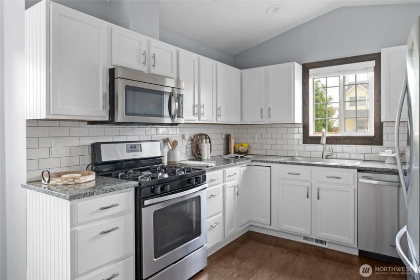 Property photo for 785 Sw Puffin Street, Oak Harbor photo 11