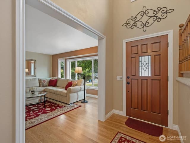 Property photo for 9906 242nd Place Sw, Edmonds photo 2